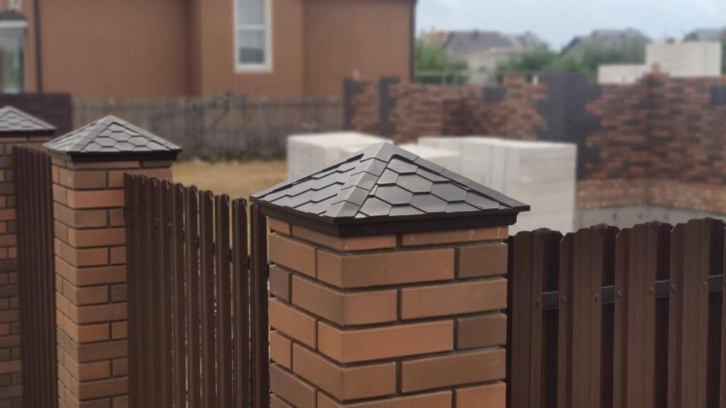 Колпак Zking Эверест Коричневый на столб 1.5х1.5 кирпича (390х390мм) в Сургуте фото